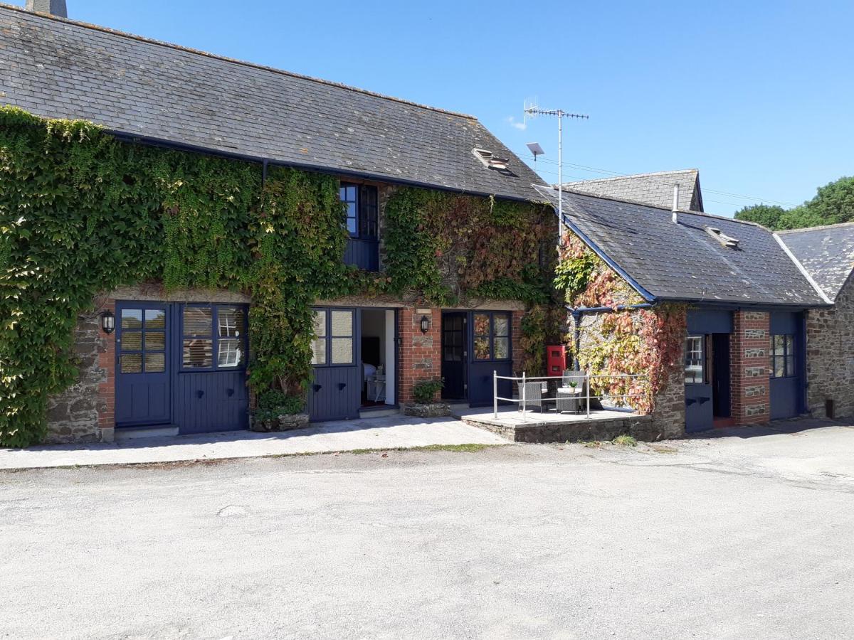 The Ivy Barn Holbeton Hotell Exteriör bild